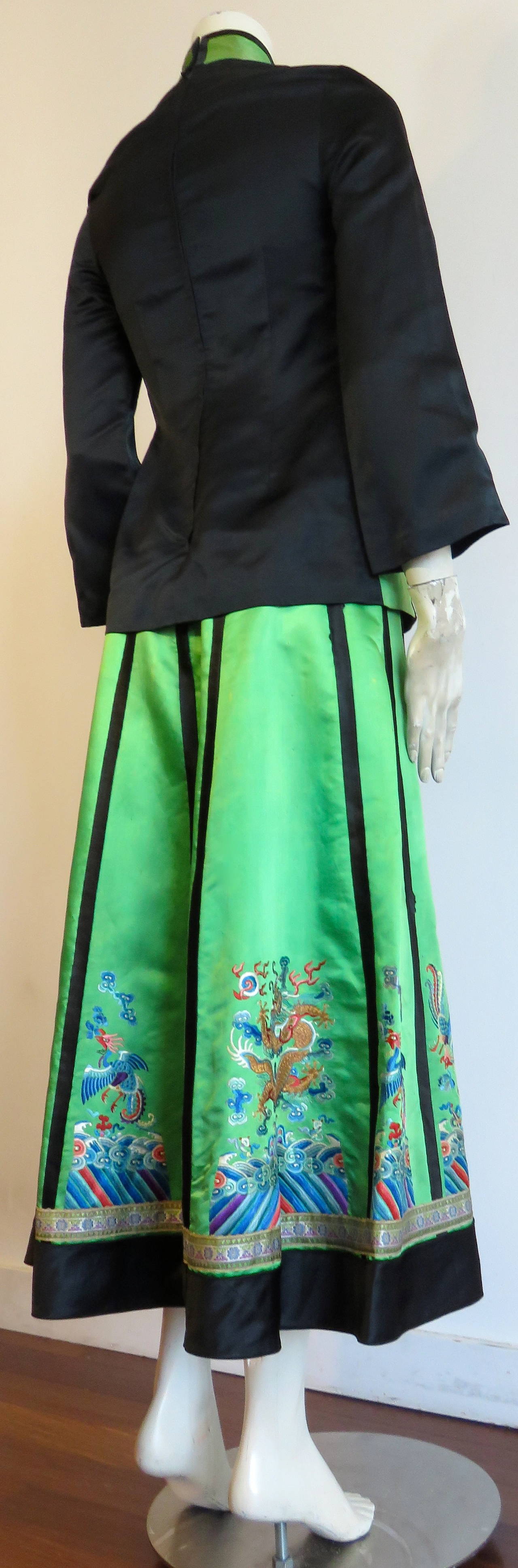 Vintage CHINESE Embroidered silk satin 2pc. set In Good Condition In Newport Beach, CA