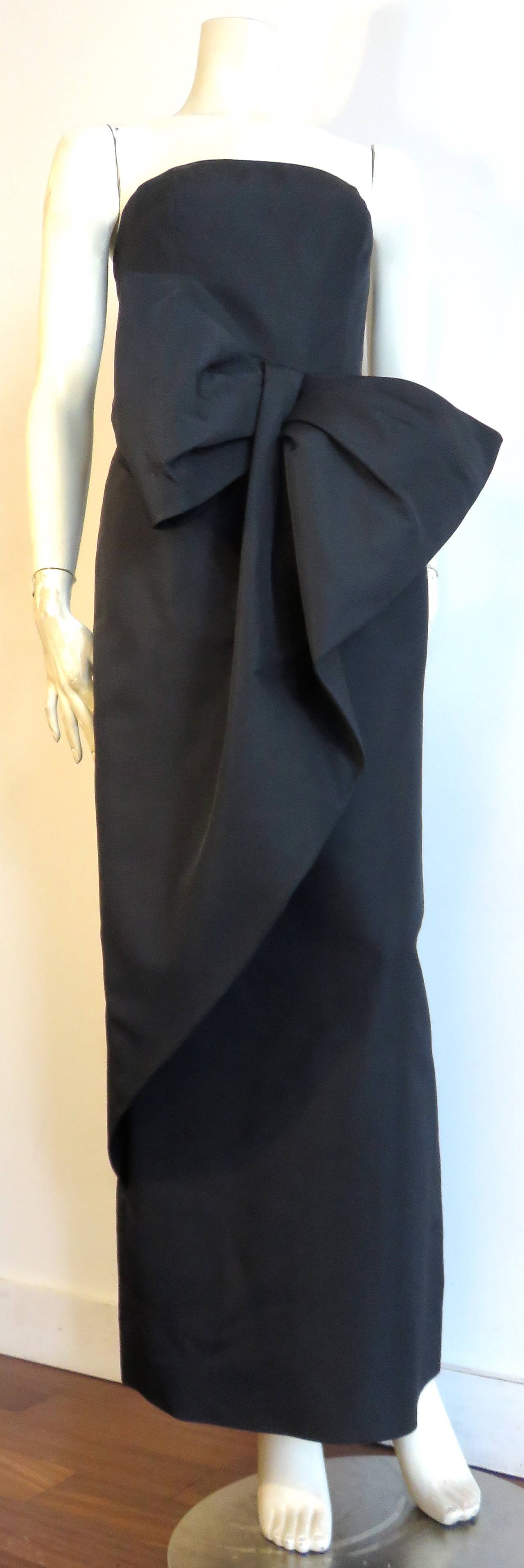 1970's MIGNON 'Gilda' inspired evening dress For Sale 1