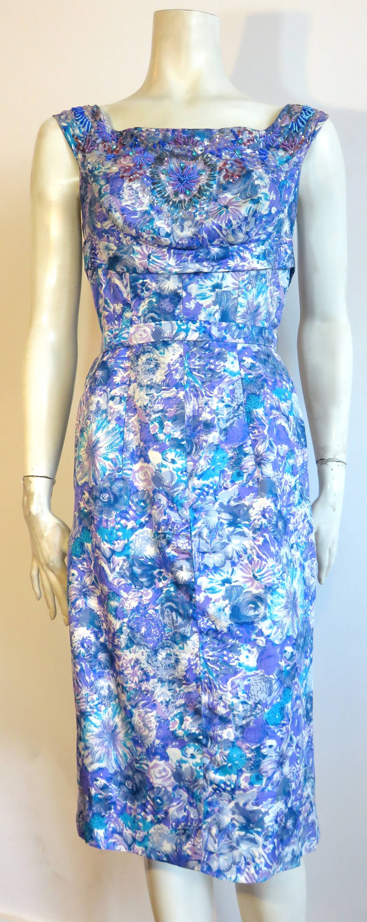 1950's ADELE SIMPSON Beaded floral silk cocktail dress In Good Condition For Sale In Newport Beach, CA