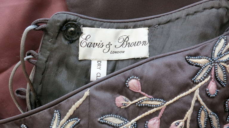 Vintage EAVIS & BROWN LONDON Embroidered satin evening dress For Sale 1