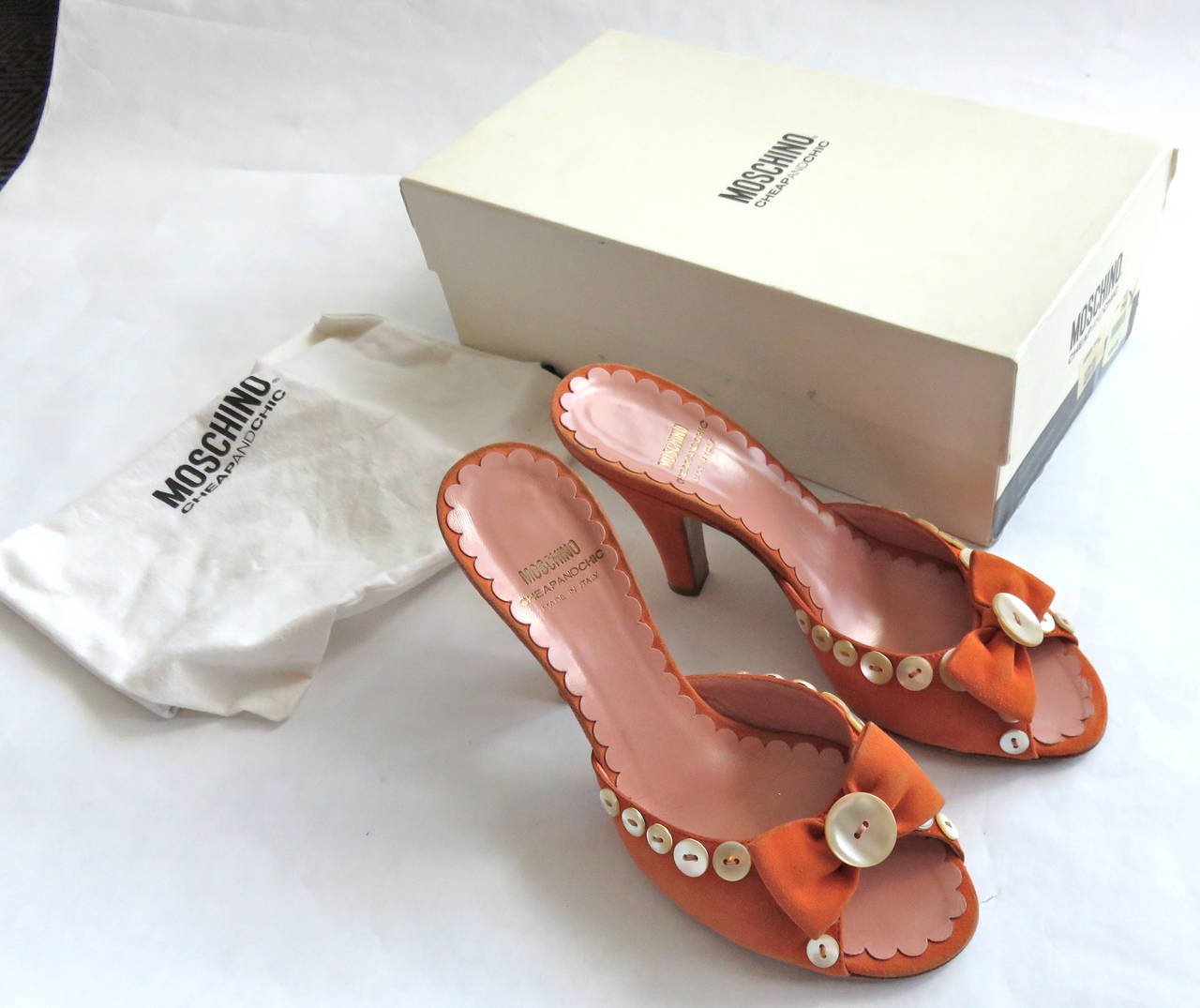 Brown 1990's MOSCHINO Button detail suede heels shoes For Sale