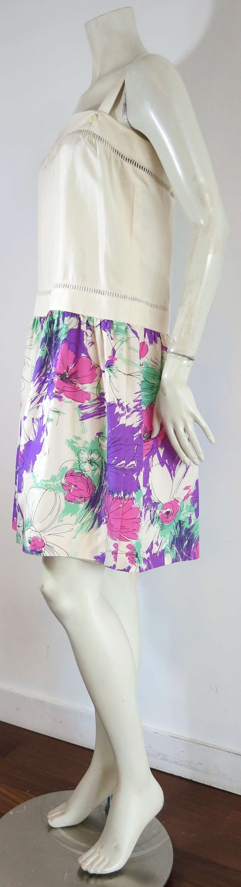 Vintage CELINE PARIS Silk floral dress In Excellent Condition For Sale In Newport Beach, CA