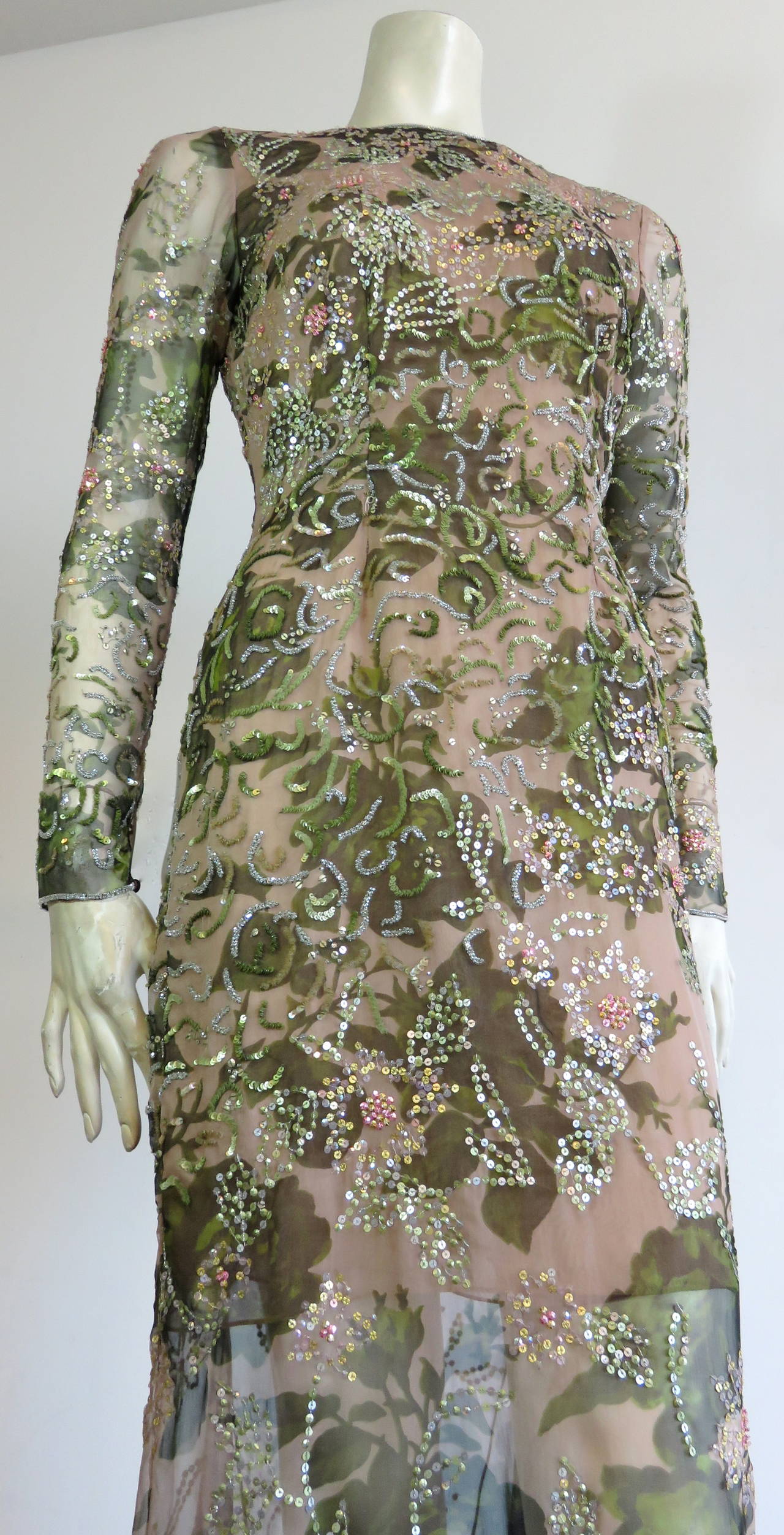 OSCAR DE LA RENTA Ravishing silk chiffon evening dress 5