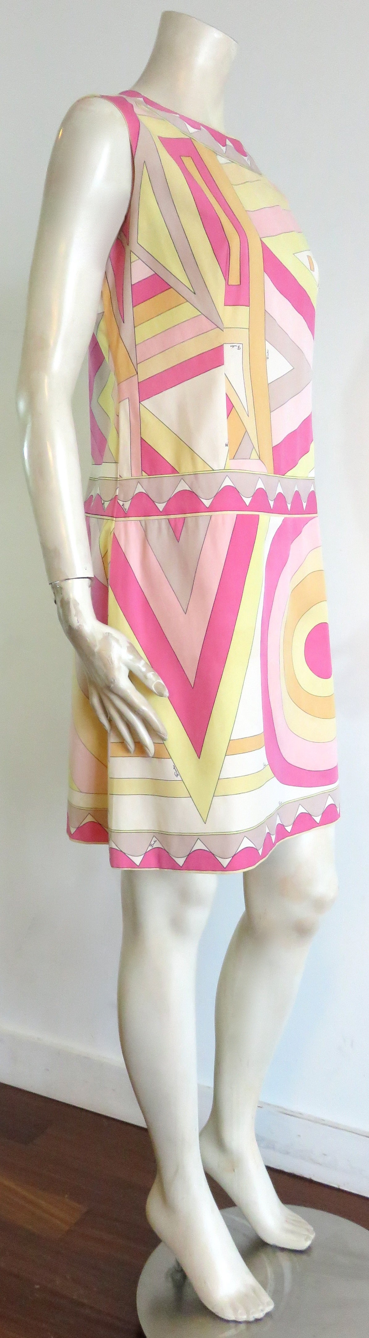 1960's EMILIO PUCCI Pastel geometric printed dress In Good Condition For Sale In Newport Beach, CA