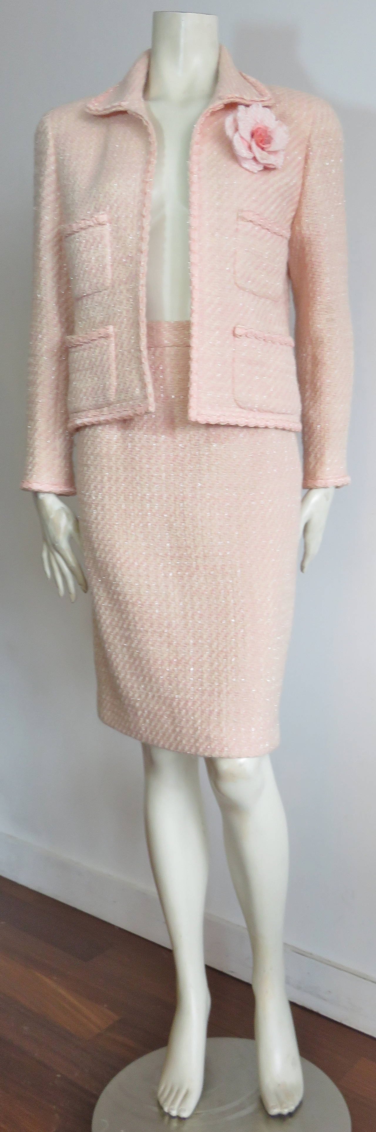 Beige CHANEL PARIS Pink & ivory tweed 2pc. skirt suit
