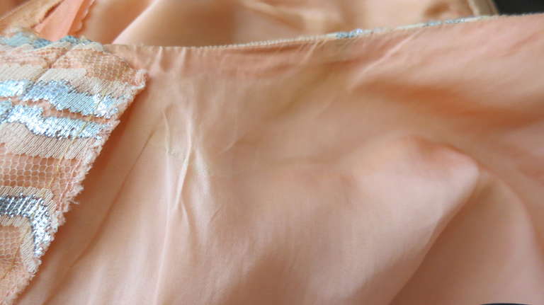 1960's Beaded silk dress & marabou evening cape For Sale 5