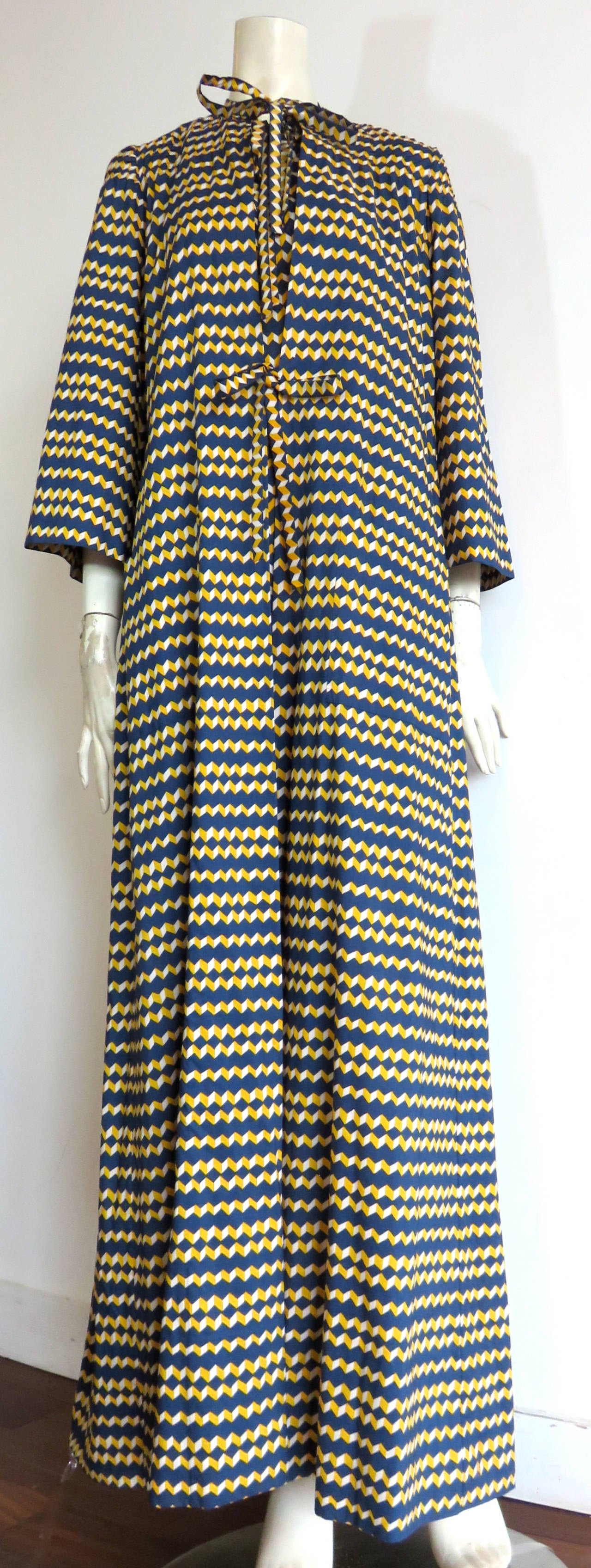 1970's GIVENCHY Couture 2pc. chevron striped robe & tunic dress set In New Condition In Newport Beach, CA