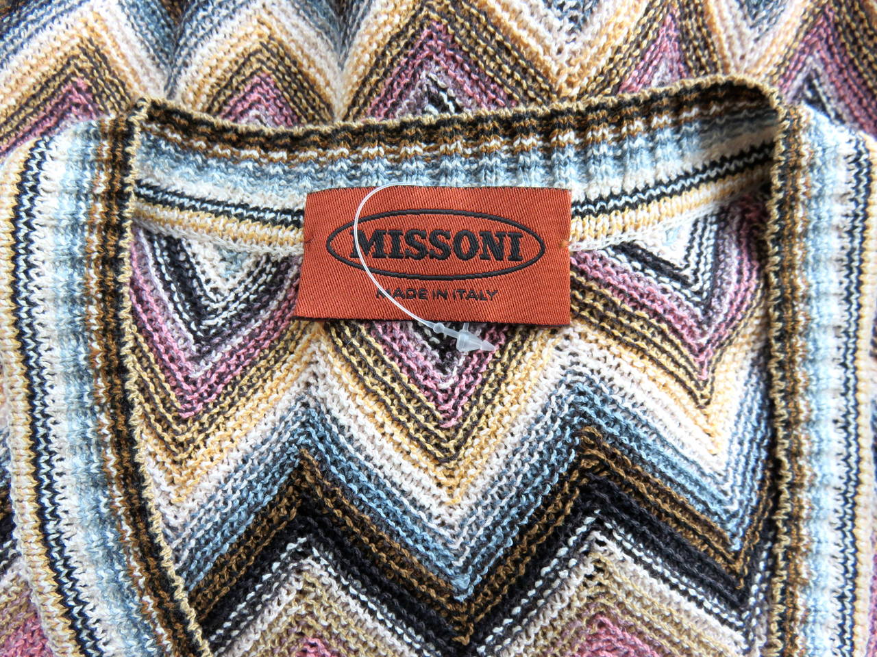 Gray MISSONI Men's linen chevron striped beach sweater For Sale