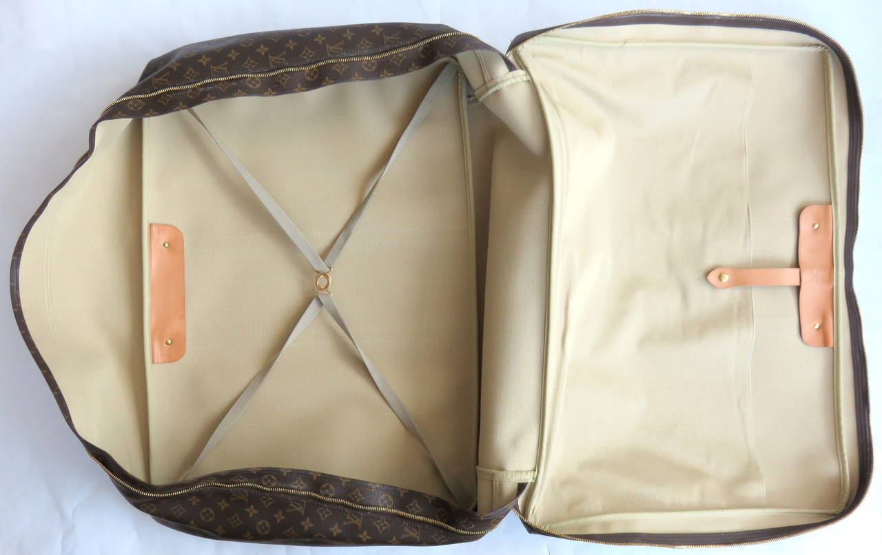 LOUIS VUITTON Monogram Sirius 70 Large travel luggage 2