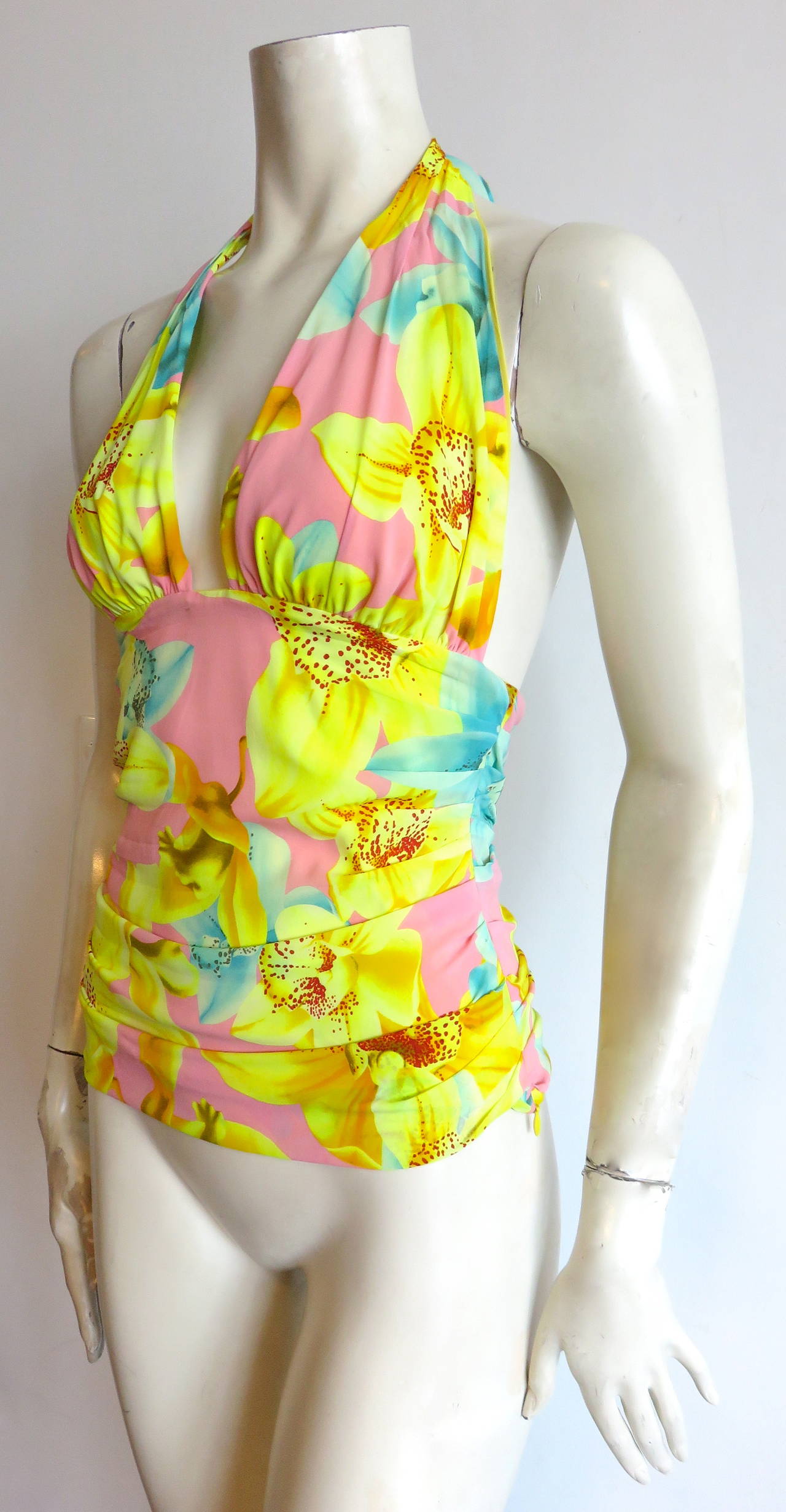 VERSACE Tropical orchid printed silk halter top For Sale 1
