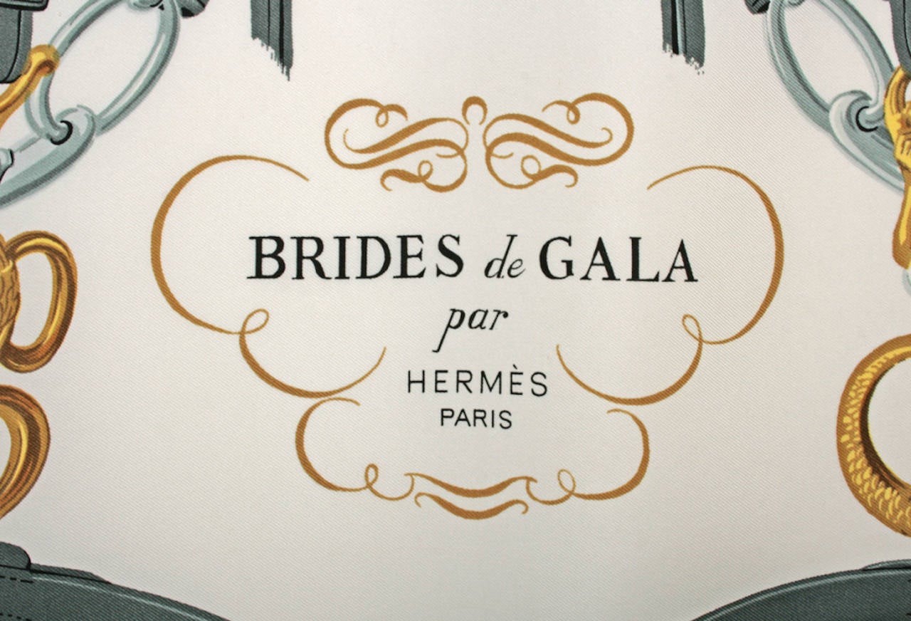New HERMES PARIS Pink 'Brides de Gala' silk scarf.

New with no defects of flaws.

Made in France of 100% silk, as labeled.

*MEASUREMENT*

35