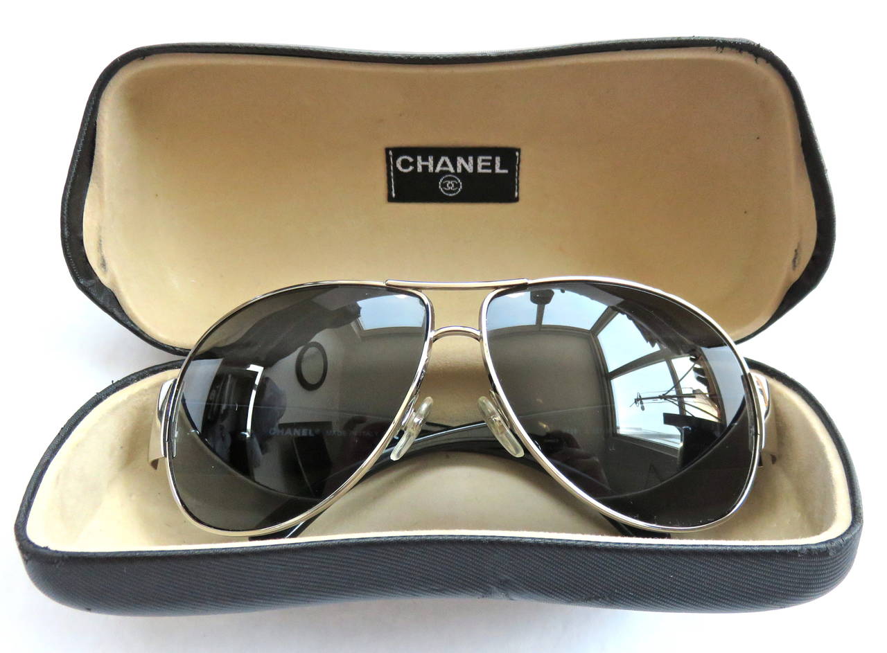 CHANEL PARIS CC logo sunglasses In Excellent Condition In Newport Beach, CA