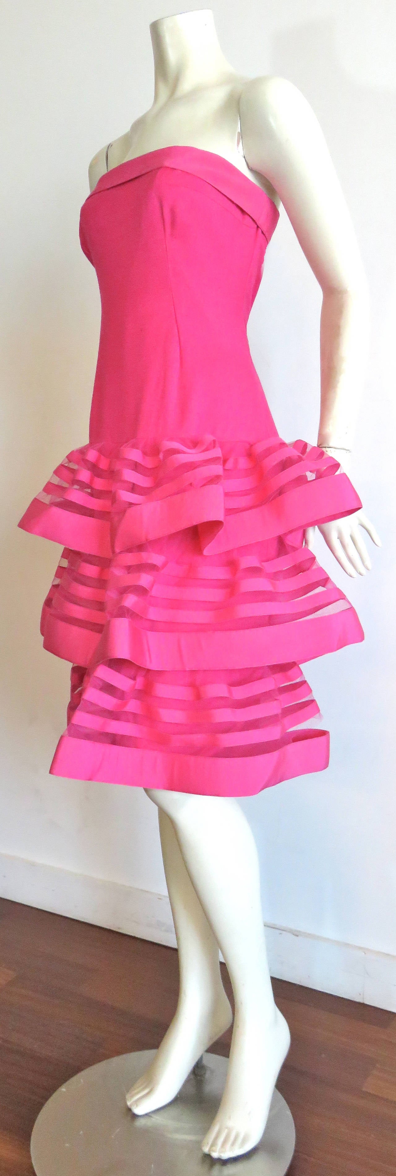 Women's 1970's NINA RICCI PARIS Hot pink tiered party dress For Sale