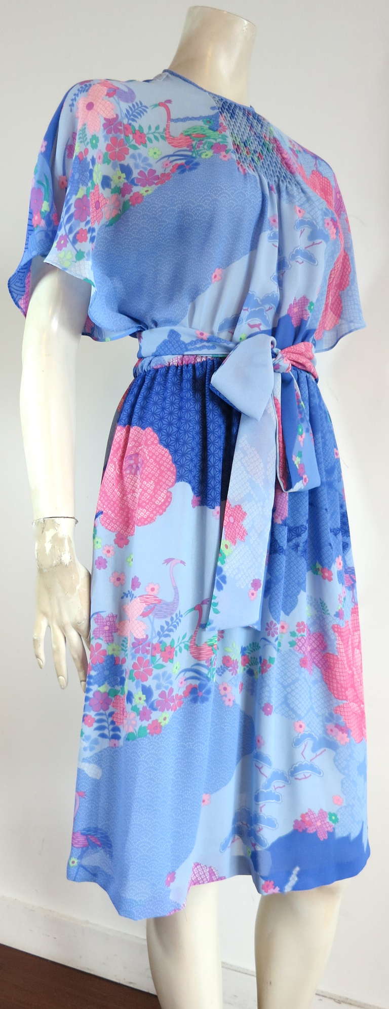 Vintage HANAE MORI Japanese floral crepe dress In Excellent Condition For Sale In Newport Beach, CA