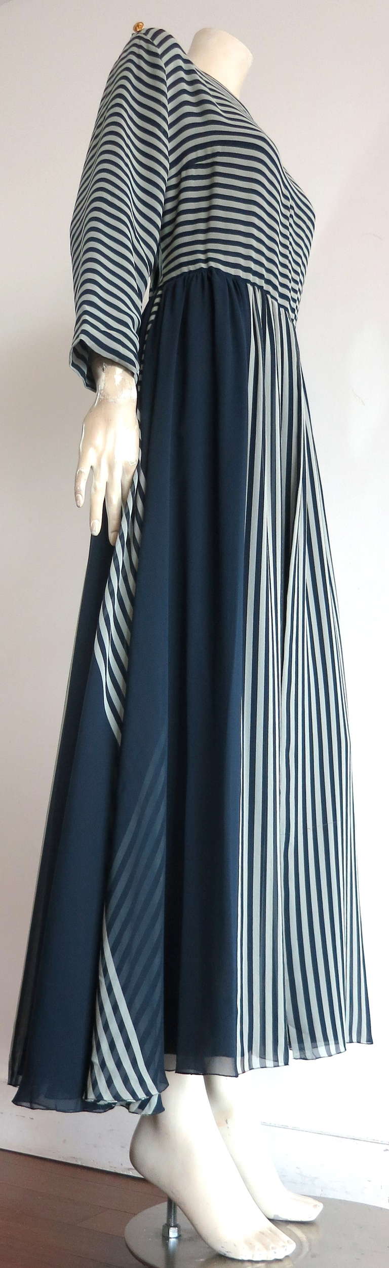 Women's Vintage CHANEL Navy silk stripe dress