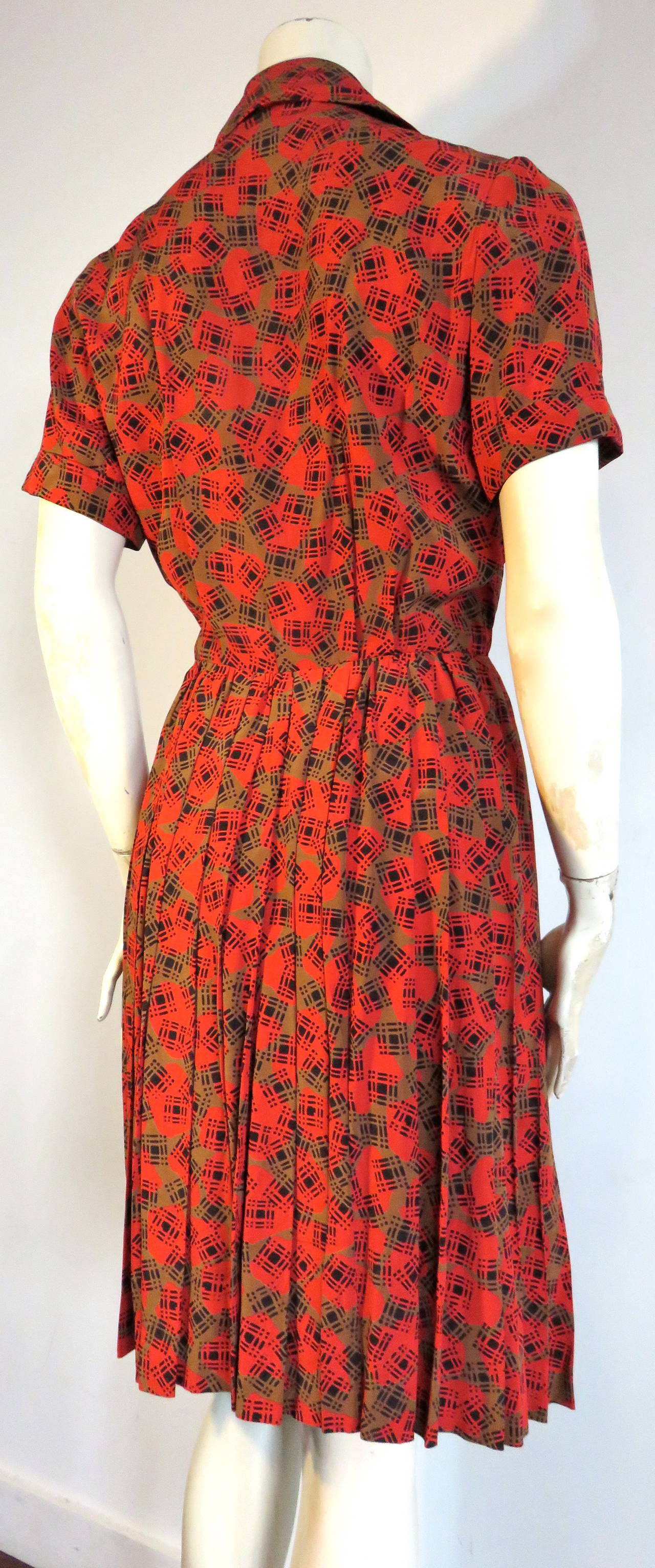 1970's YVES SAINT LAURENT Silk button down day dress YSL In Good Condition For Sale In Newport Beach, CA