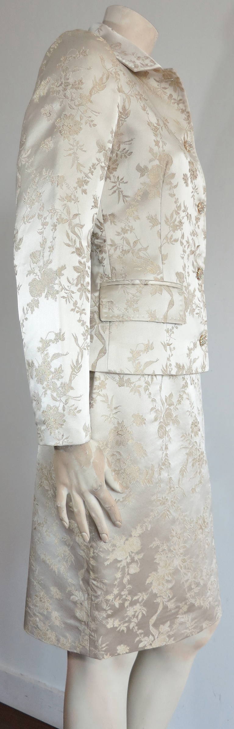 DOLCE & GABBANA Satin floral brocade evening skirt suit In Excellent Condition For Sale In Newport Beach, CA