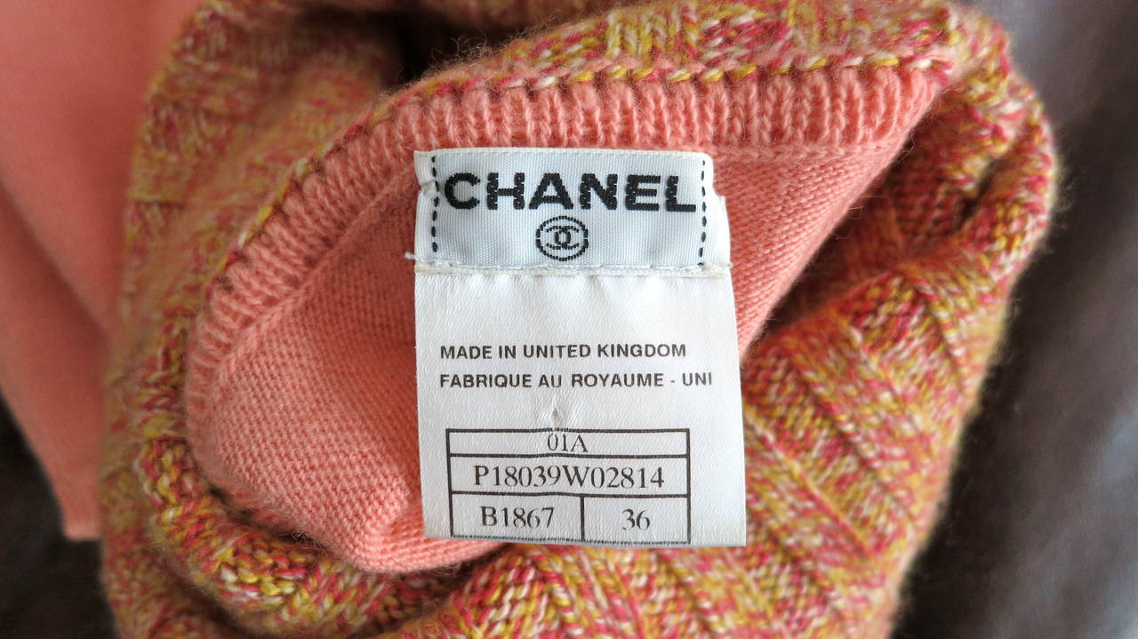 CHANEL PARIS Pure cashmere turtle-neck sleeveless sweater 4