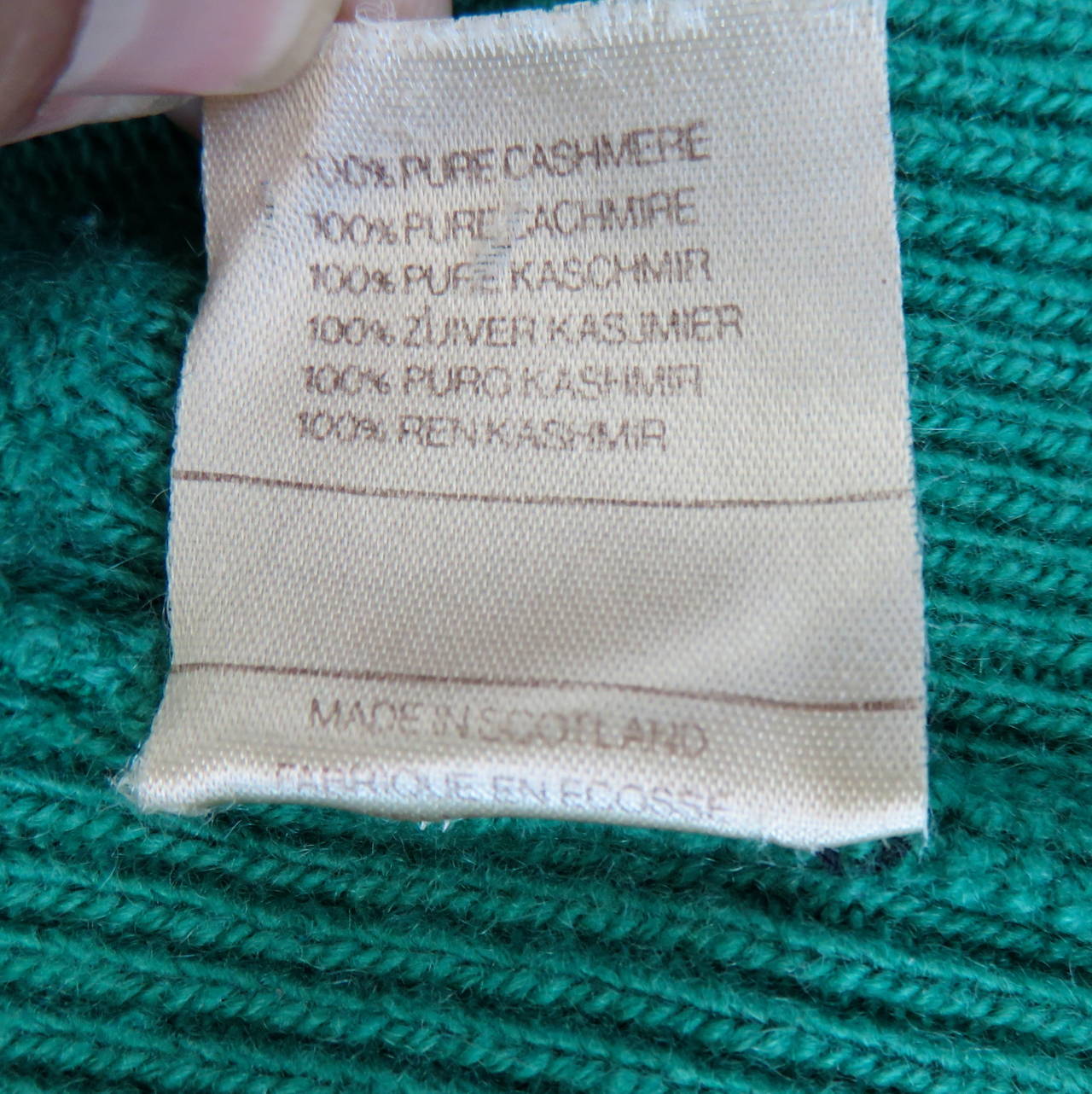 CHANEL PARIS Pure cashmere cardigan jacket For Sale 3