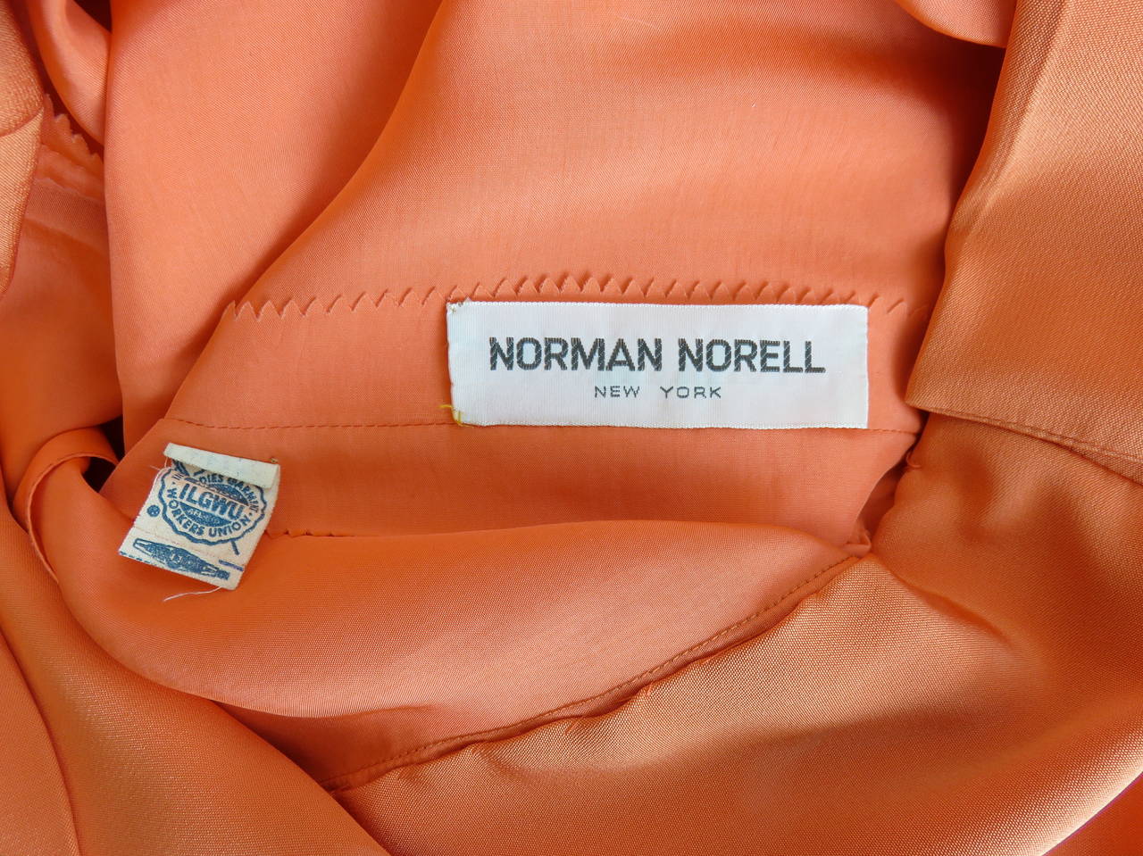 1960's NORMAN NORELL 2pc. Silk knife-pleat dress set For Sale 2