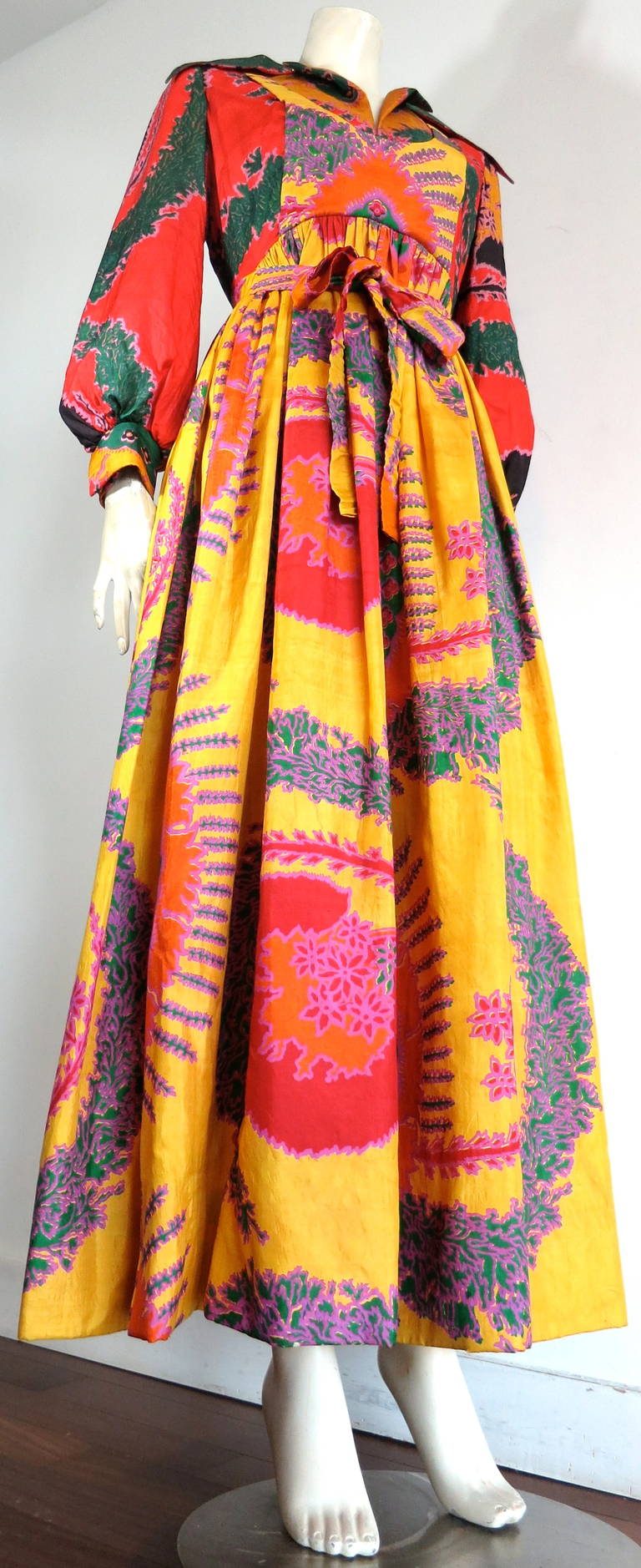 1970s GEOFFREY BEENE Silk 'Bohemian' style long dress In Good Condition For Sale In Newport Beach, CA