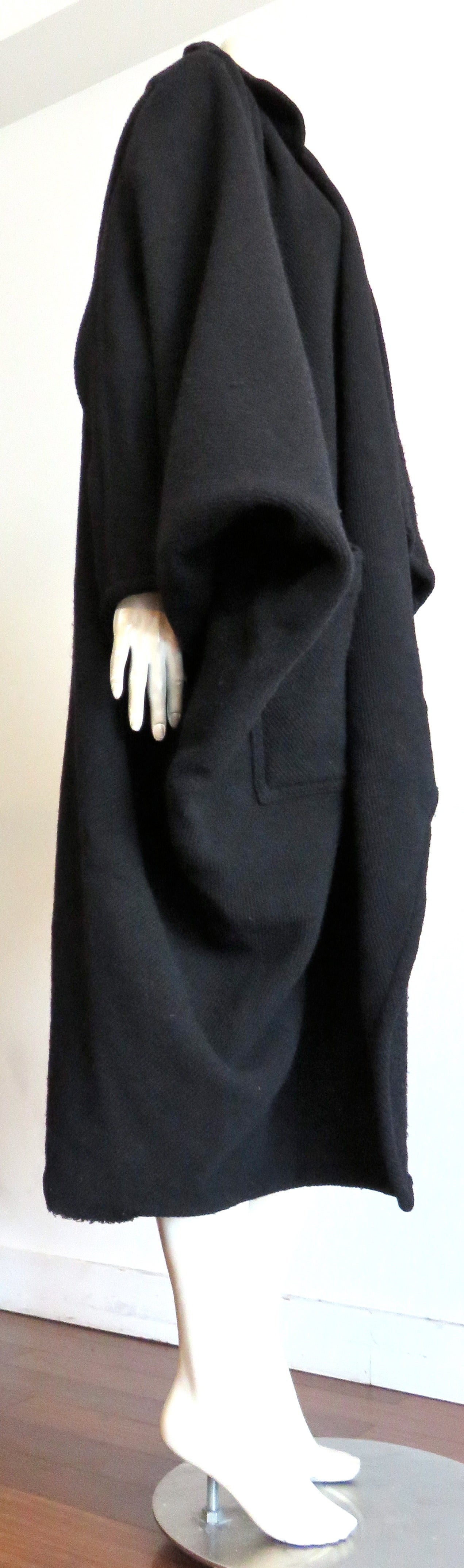 1976 ISSEY MIYAKE Oversized batwing cocoon coat For Sale 1
