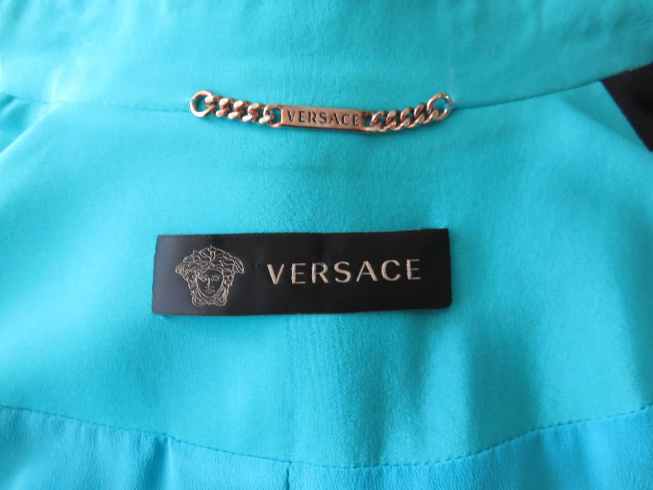 Recent VERSACE Music Print pure silk belted jacket For Sale 3