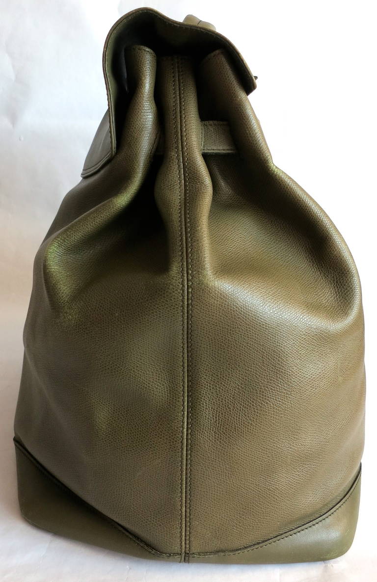 Women's or Men's Vintage S.T. DUPONT PARIS Iconic style large 50cm leather travel bag