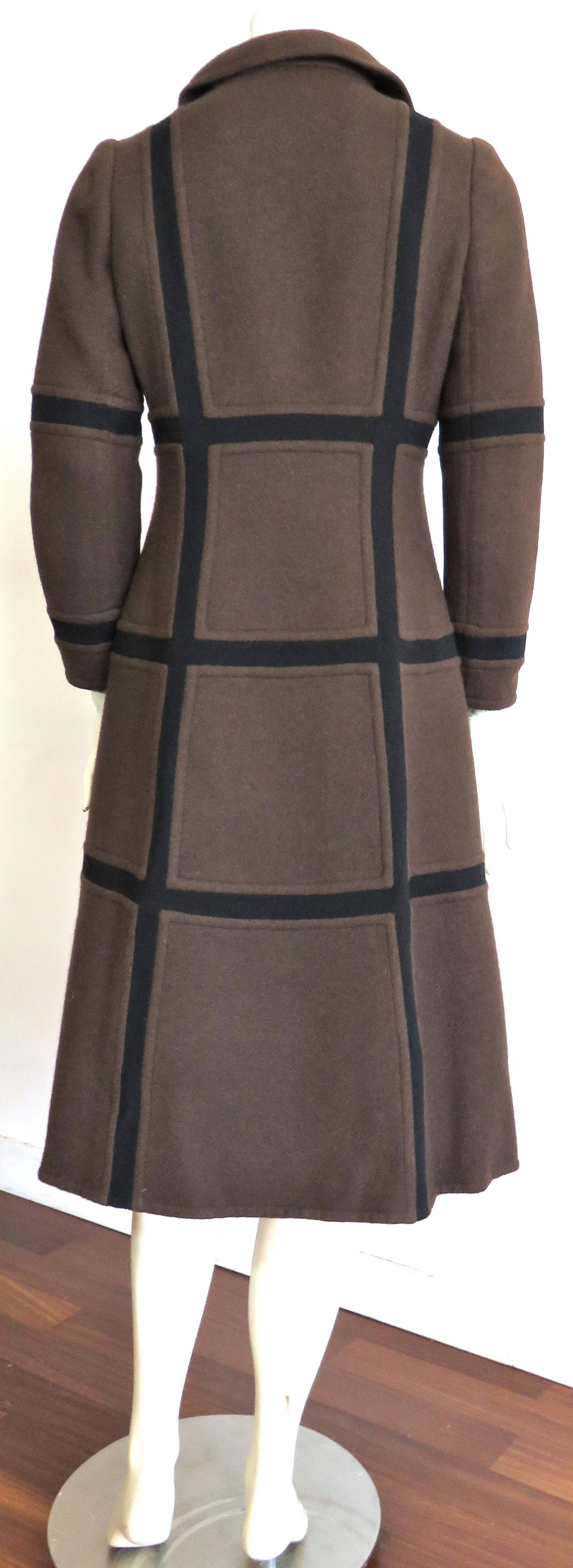 1970's GIVENCHY Haute Couture Wool paneled coat For Sale 2