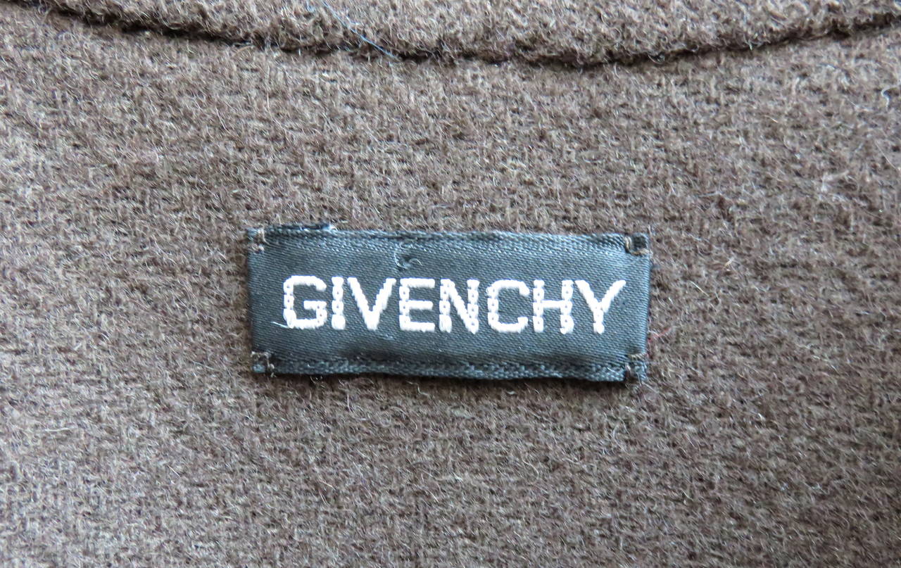 1970's GIVENCHY Haute Couture Wool paneled coat For Sale 4