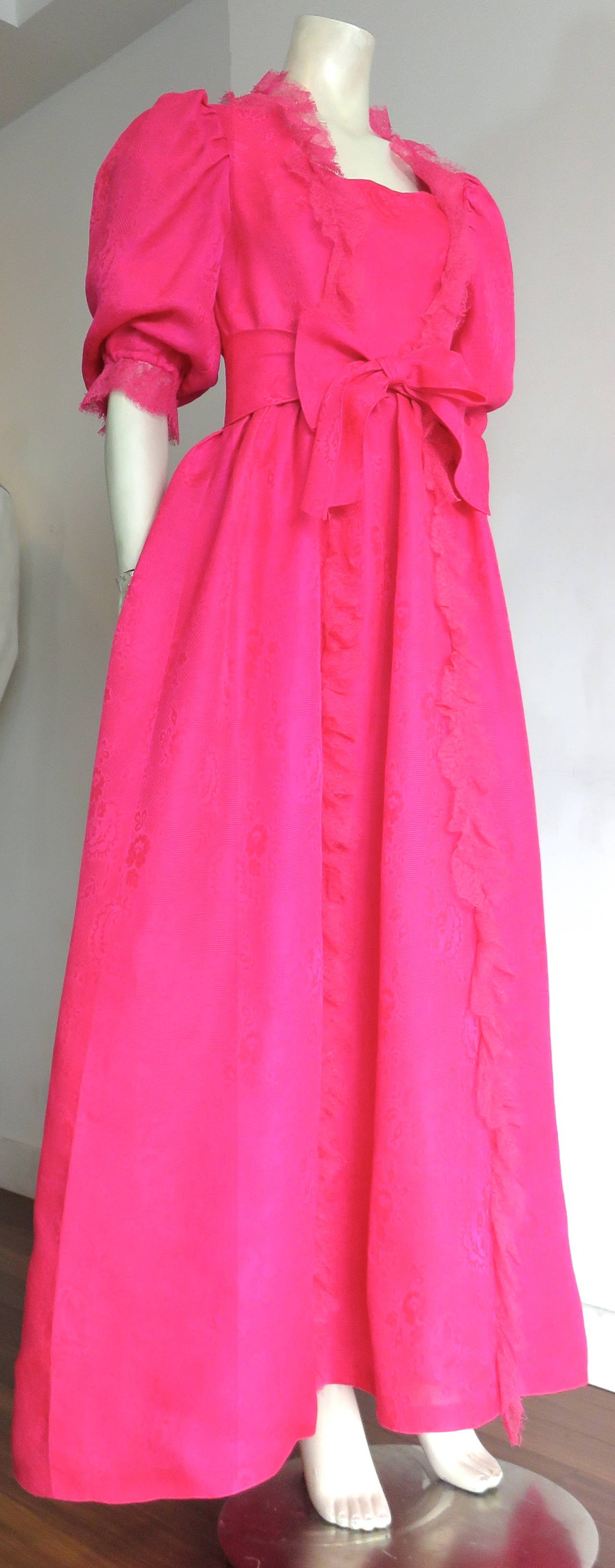 Pink 1970's NINA RICCI PARIS Haute pink silk evening gown For Sale