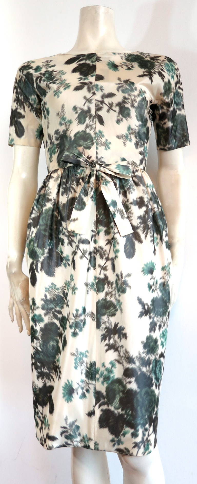 1950's EISA / BALENCIAGA Silk taffeta couture dress In Good Condition For Sale In Newport Beach, CA