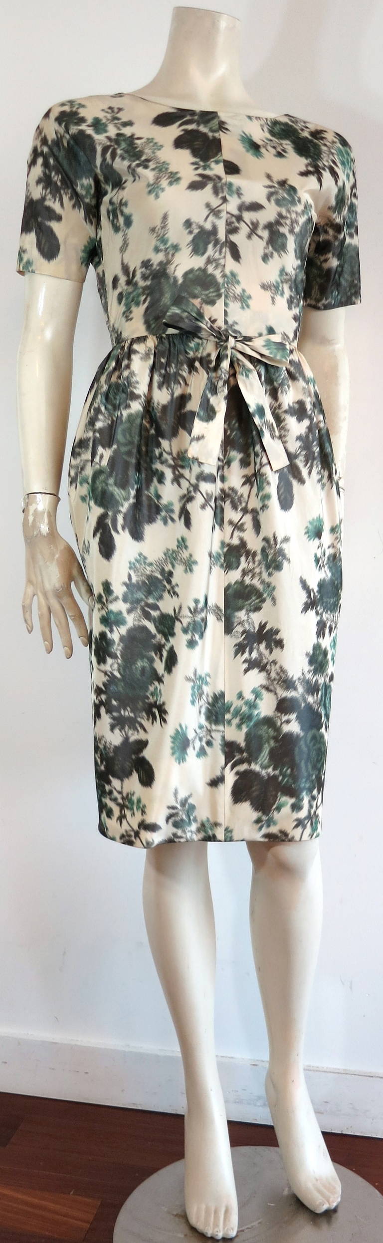 Women's 1950's EISA / BALENCIAGA Silk taffeta couture dress For Sale