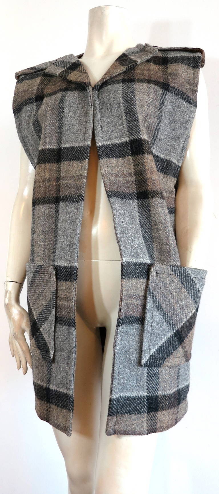 1970's BIBA Wool plaid sleeveless coat In Good Condition In Newport Beach, CA