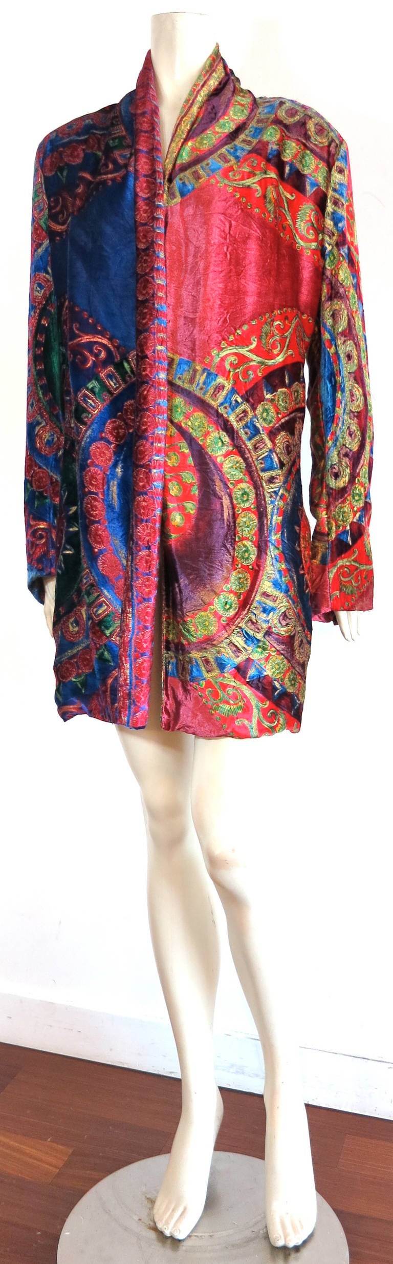 1980's GIANNI VERSACE Hand-painted silk velvet robe jacket 1