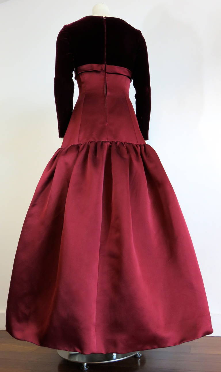 1980's OSCAR DE LA RENTA Silk satin & velvet ball gown dress For Sale 3
