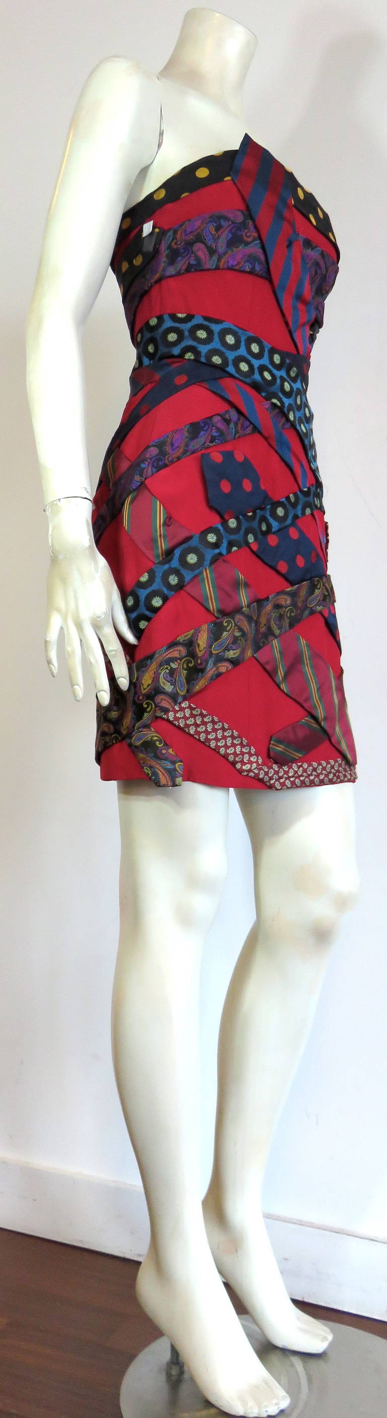 1980's MOSCHINO COUTURE Vintage silk tie dress In Excellent Condition For Sale In Newport Beach, CA