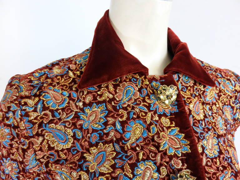 1980's OSCAR DE LA RENTA Embroidered velvet evening skirt suit For Sale 1