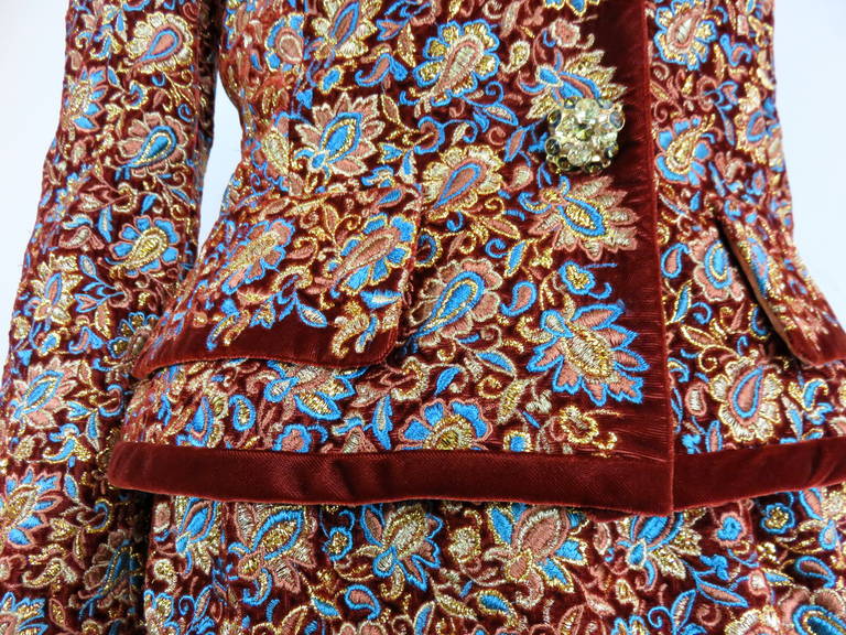 Women's 1980's OSCAR DE LA RENTA Embroidered velvet evening skirt suit For Sale