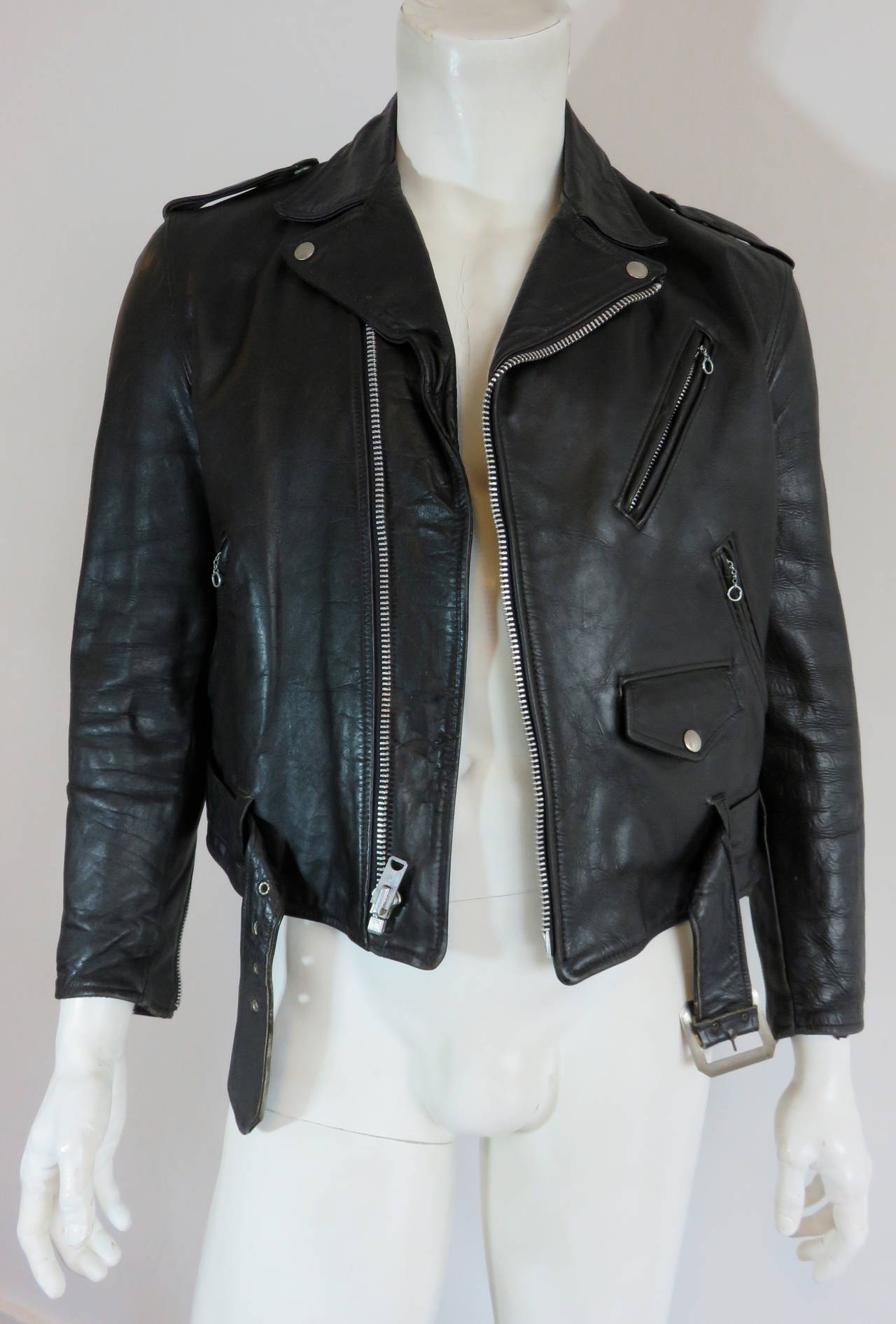 1960's SCHOTT BROS. USA Men's Perfecto leather motorcycle jacket For Sale 3