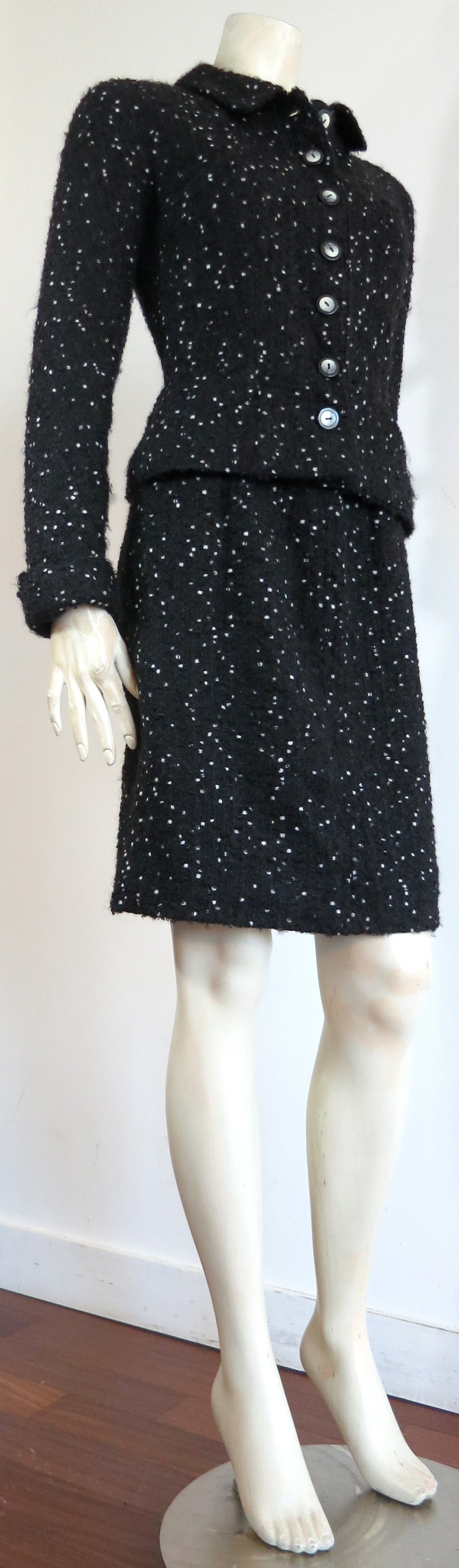 1980's VALENTINO Confetti bouclé 2pc. skirt suit For Sale 2