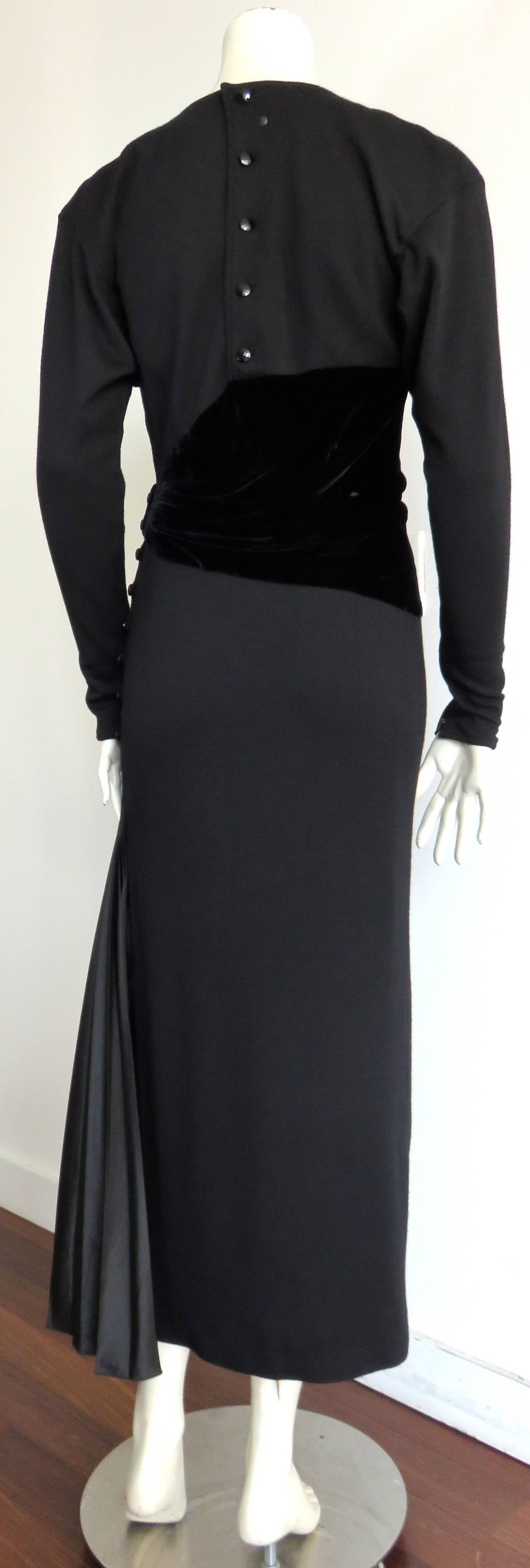 1980's EMANUEL UNGARO Black evening dress For Sale 4