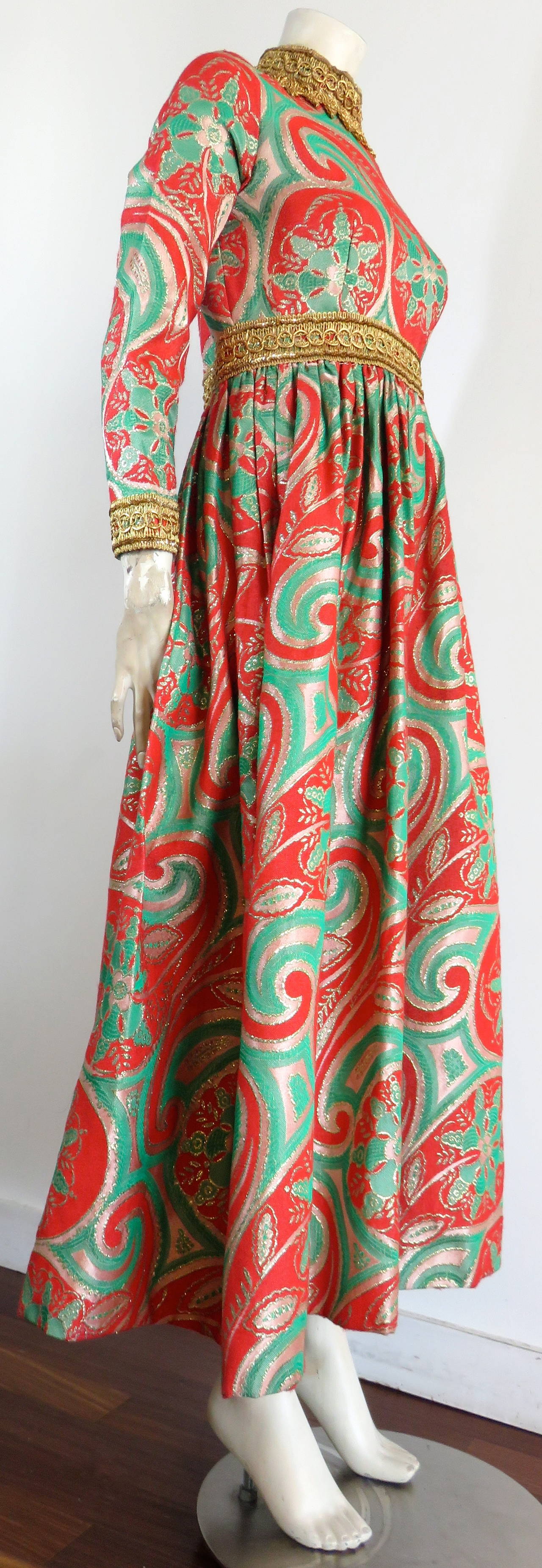 1970's OSCAR DE LA RENTA Metallic brocade hostess gown 2