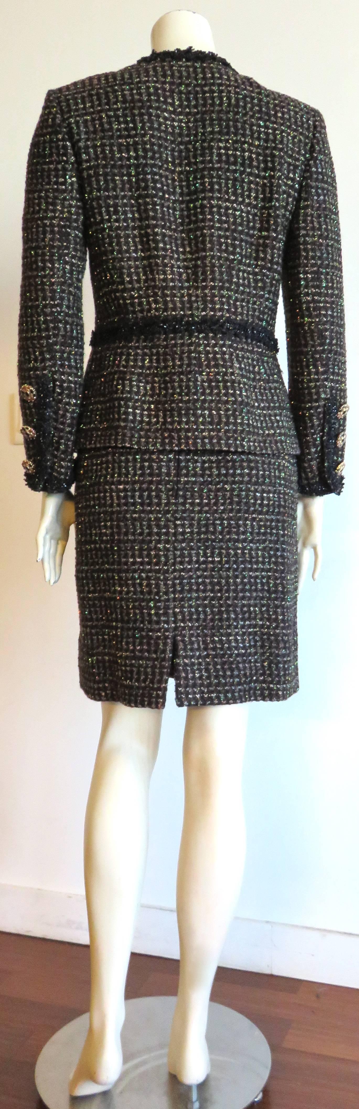 1980's CHANEL BOUTIQUE Metallic tweed evening skirt suit 3