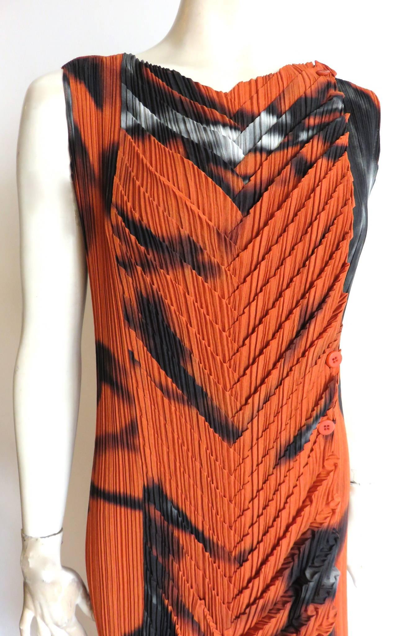 Orange ISSEY MIYAKE Pleated flame-print dress  For Sale