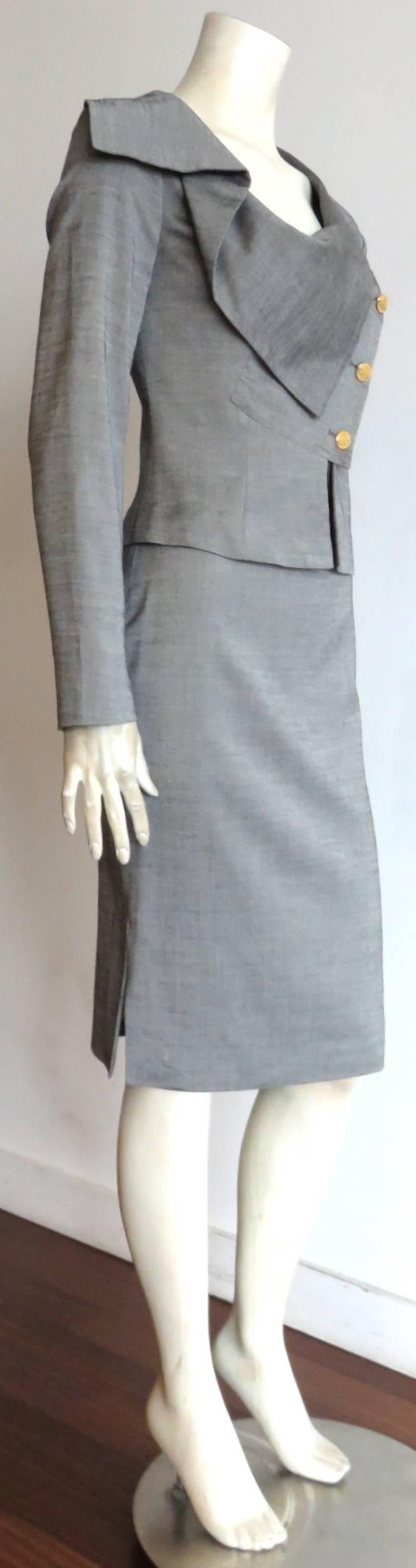 VIVIENNE WESTWOOD Asymmetrical skirt suit  For Sale 4