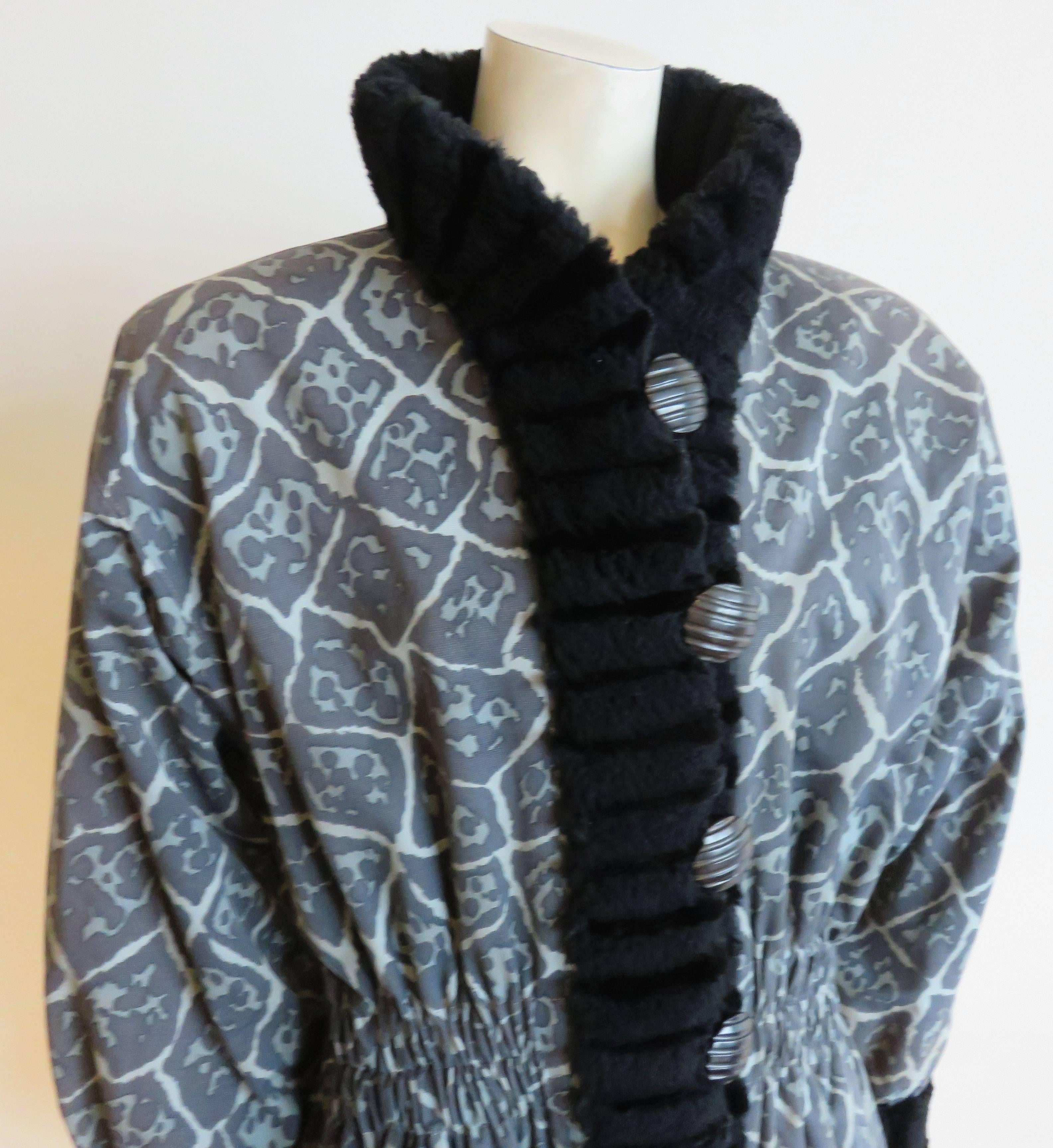 Gray 1980's YVES SAINT LAURENT FURS Printed coat For Sale
