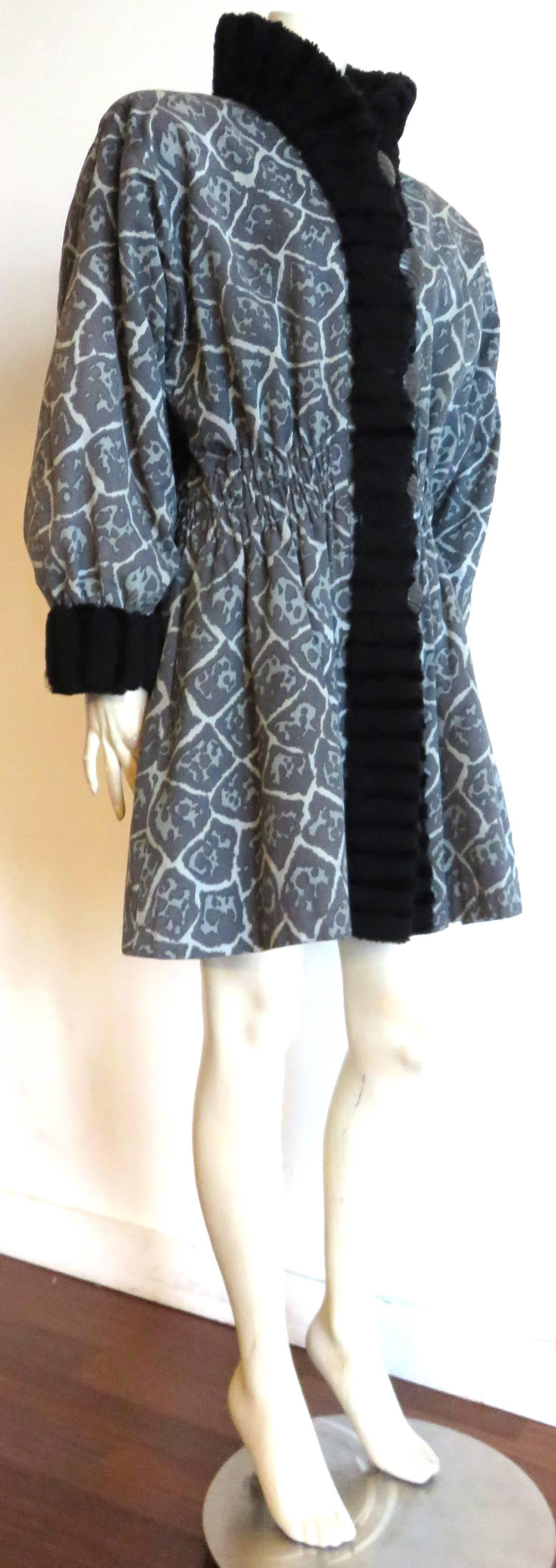 1980's YVES SAINT LAURENT FURS Printed coat In Good Condition For Sale In Newport Beach, CA