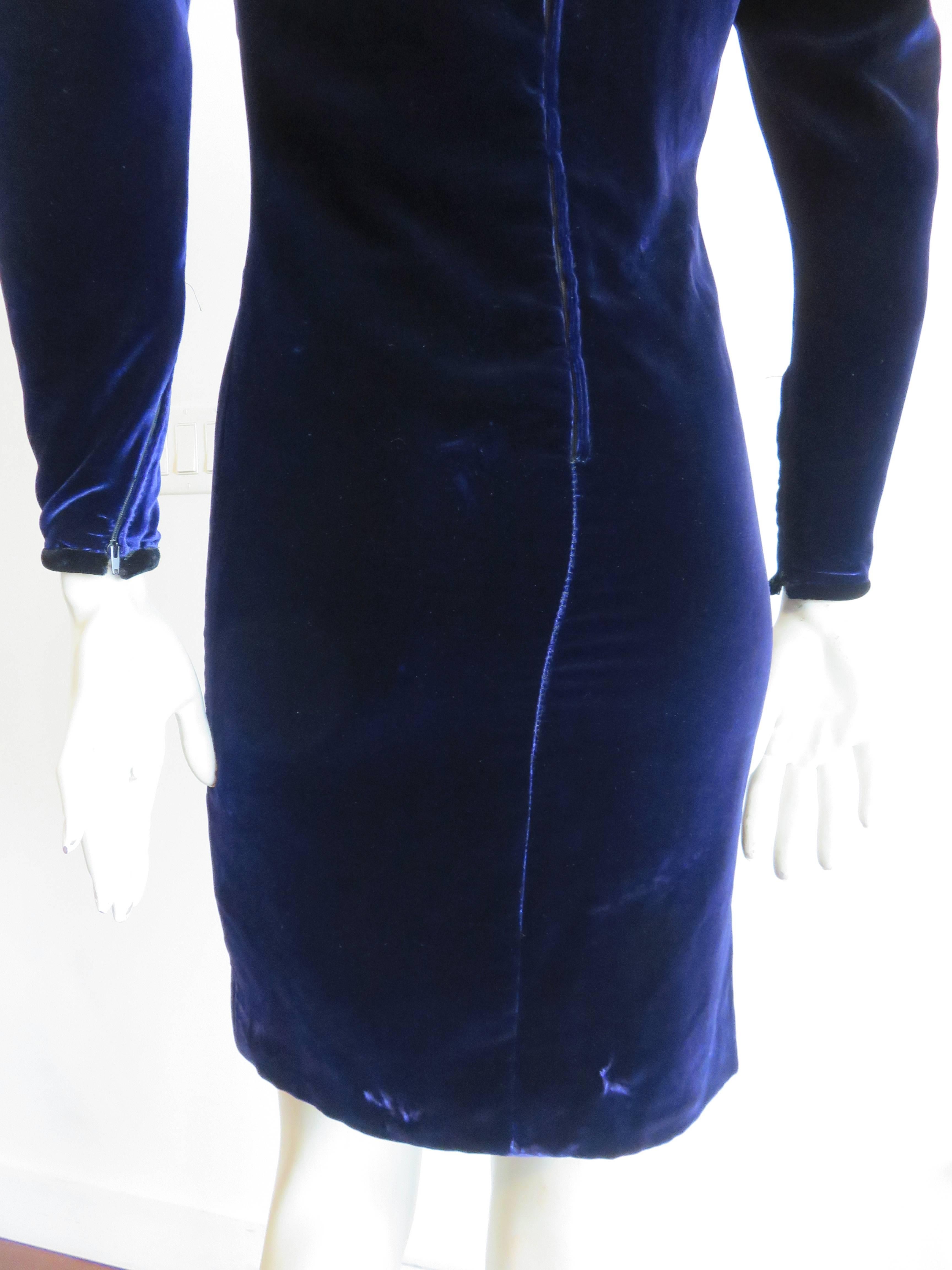 1980's UNGARO PARIS Midnight blue velvet cocktail dress  5