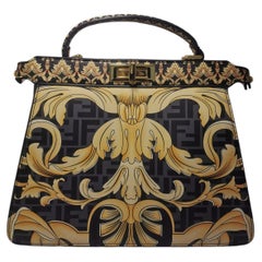Sac Peekaboo ISeeU moyen Fendi x Versace « Fendace » à imprimé baroque